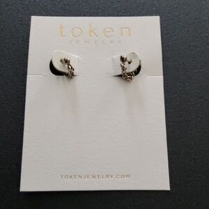 Token La Mer Sterling Silver Chain Earrings